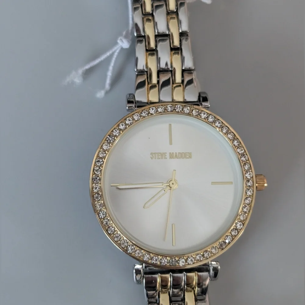 Steve Madden Silver and Gold Watches Elegant Accessories